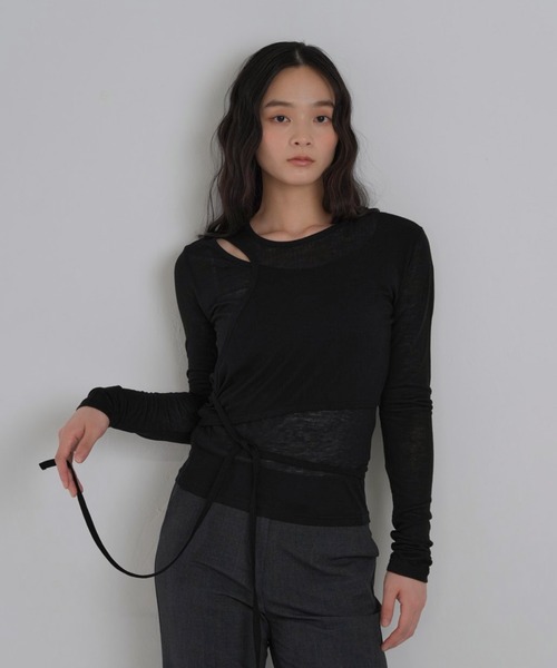 Geeong(ジーオン)の「シアー レイヤードデザイン トップス 長袖(Tシャツ/カットソー・レディース・アイボリー/ブラック/グレー系その他/ブルー系その他・FREE)」の2枚目の写真