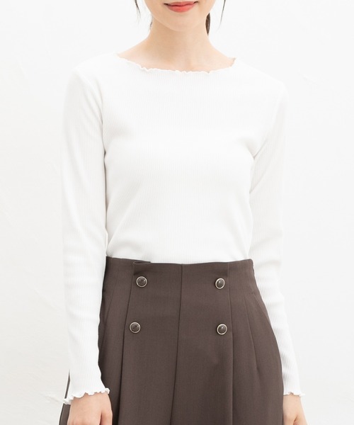 Honeys(ハニーズ)の「メロー使いトップス(Tシャツ/カットソー・レディース・アイボリー/ブラック/ブラック×ベージュ/ホワイト×ブラック/マスタード/ボルドー・S/LL/L/M)」の2枚目の写真