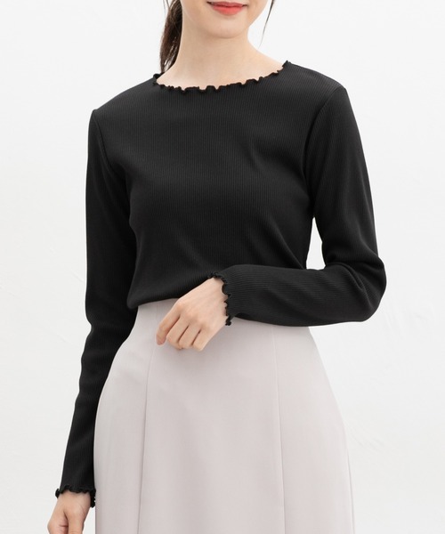 Honeys(ハニーズ)の「メロー使いトップス(Tシャツ/カットソー・レディース・アイボリー/ブラック/ブラック×ベージュ/ホワイト×ブラック/マスタード/ボルドー・S/LL/L/M)」の1枚目の写真