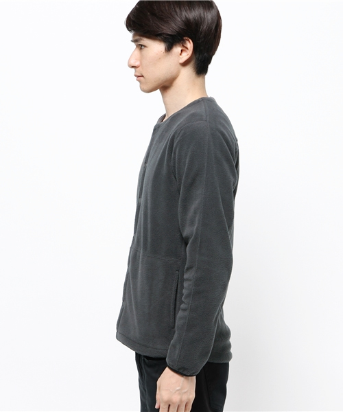 Denime(ドゥニーム)の「フリースクルーカーディガン(カーディガン/ボレロ・メンズ・カーキ/ネイビー/ダークグレー・LARGE/MEDIUM)」の16枚目の写真