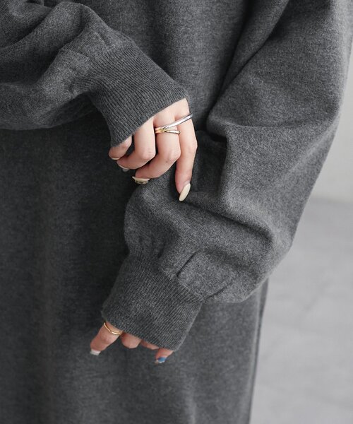 モチモチワンショルワンピース