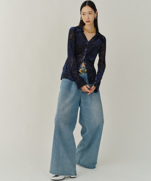 yae（ヤエ）の「Sheer opal slim fit shirt / シアーオパールスリムフィットシャツ（シャツ/ブラウス・レディース・ブラウン/ネイビー/ライトグリーン・FREE）」の6枚目の写真