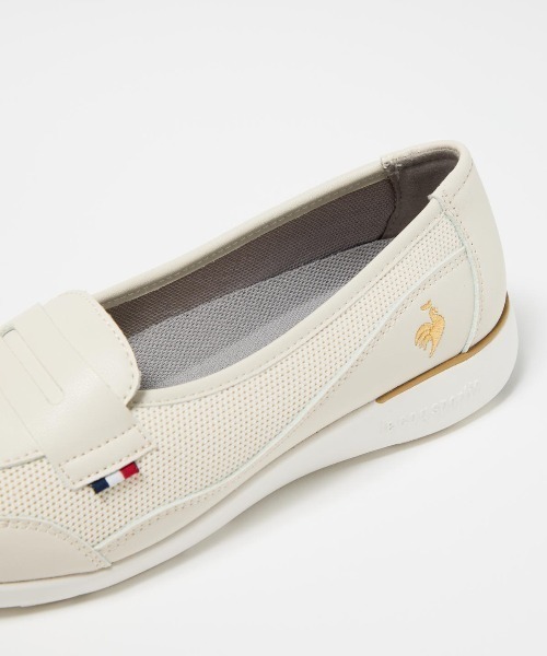 le coq sportif（ルコックスポルティフ）の「LCS ヴォーヌ(消臭/軽量)（スニーカー・レディース・ベージュ系その他/ブラック系・22.5cm/23.0cm/23.5cm/24.0cm/24.5cm/25.0cm）」の16枚目の写真