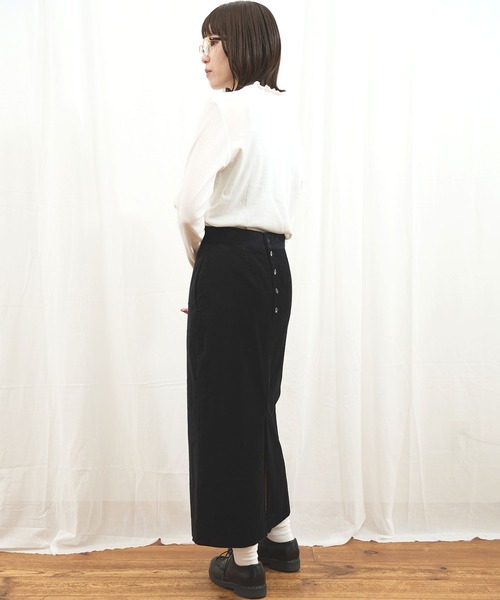 fig London(フィグロンドン)の「VELVET skirt(スカート・レディース・ブラック/ネイビー・1/0)」の22枚目の写真