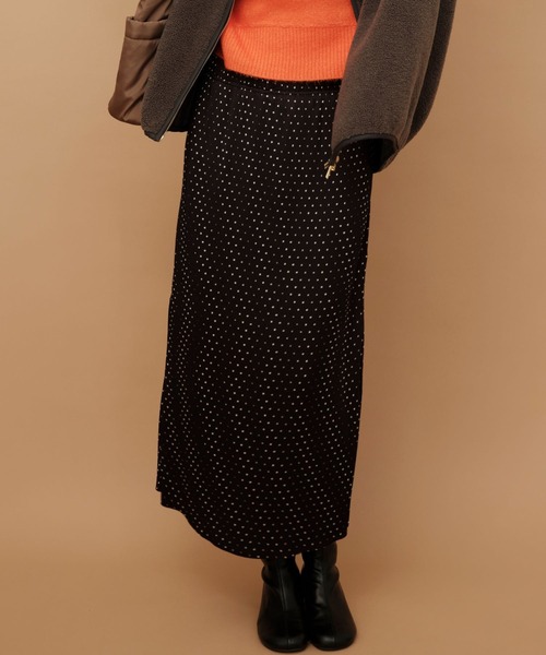 Elura（エルーラ）の「プリーツスカート/603718（スカート・レディース・チャコールグレー/ホワイト/ブラック/キャメル・MEDIUM/LARGE）」の3枚目の写真