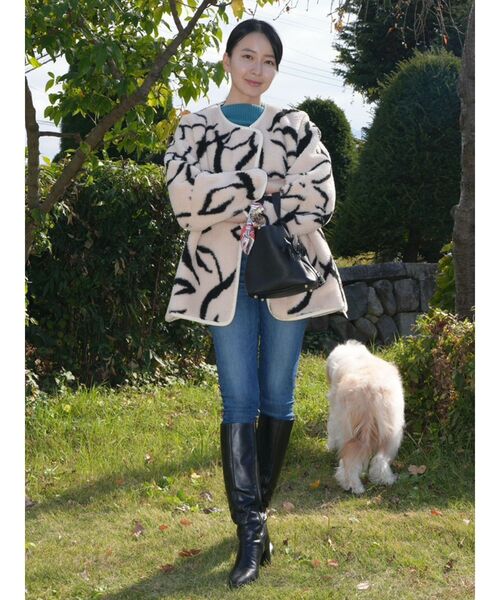 LAGUNAMOON（ラグナムーン）の「【REVIVAL】リバーシブルボアブルゾン（ブルゾン・レディース・アイボリー/ブラック・FREE）」の10枚目の写真