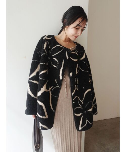 LAGUNAMOON(ラグナムーン)の「【REVIVAL】リバーシブルボアブルゾン(ブルゾン・レディース・アイボリー/ブラック・FREE)」の14枚目の写真