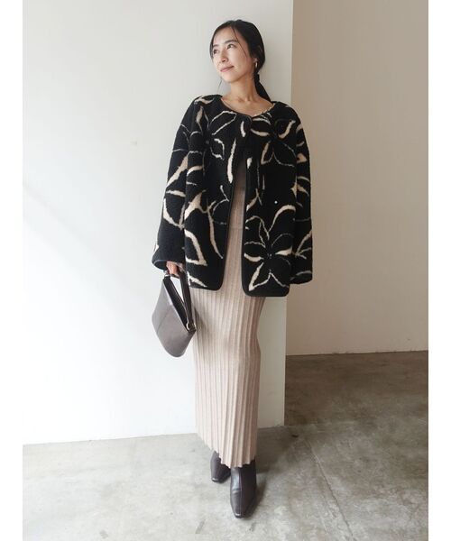 LAGUNAMOON(ラグナムーン)の「【REVIVAL】リバーシブルボアブルゾン(ブルゾン・レディース・アイボリー/ブラック・FREE)」の15枚目の写真