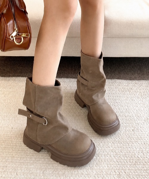 SHEENA(シーナ)の「バックルショートカバーブーツ(ブーツ・レディース・ブラック/モカ・24.5cm/24.0cm/23.5cm)」の7枚目の写真