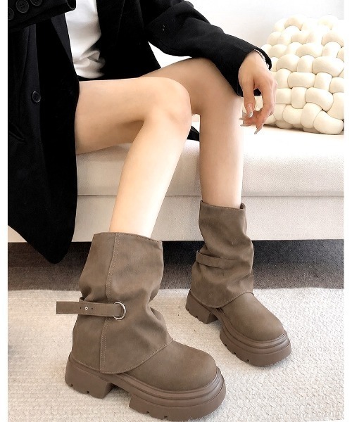 SHEENA(シーナ)の「バックルショートカバーブーツ(ブーツ・レディース・ブラック/モカ・24.5cm/24.0cm/23.5cm)」の5枚目の写真