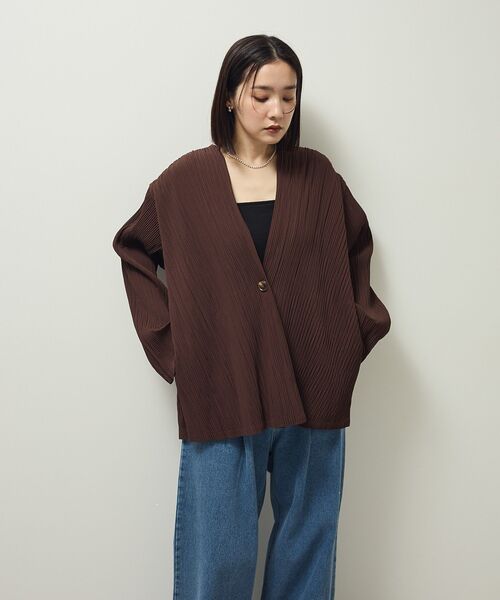 ELENCARE DUE（エレンカーレデュエ）の「・ELENCARE DUE プリーツノーカラージャケット（テーラードジャケット・レディース・グレイッシュベージュ/ブラック/ブラウン・FREE）」の7枚目の写真