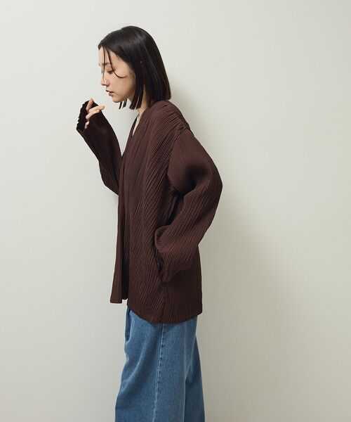 ELENCARE DUE（エレンカーレデュエ）の「・ELENCARE DUE プリーツノーカラージャケット（テーラードジャケット・レディース・グレイッシュベージュ/ブラック/ブラウン・FREE）」の9枚目の写真