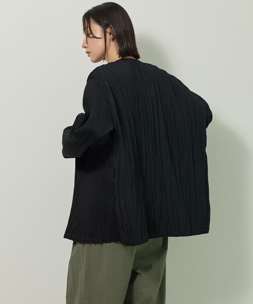 ELENCARE DUE（エレンカーレデュエ）の「・ELENCARE DUE プリーツノーカラージャケット（テーラードジャケット・レディース・グレイッシュベージュ/ブラック/ブラウン・FREE）」の19枚目の写真