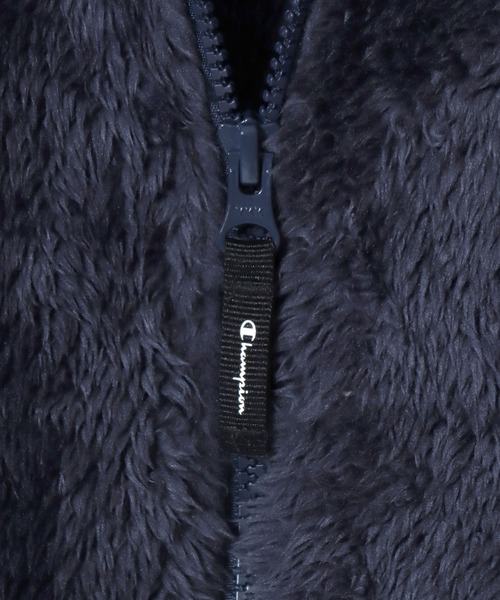 Champion（チャンピオン）の「Champion/チャンピオン SHERPA FLEECE ZIP HOODED JACKET/シェルパフリース ロゴ ワンポイント刺繍 ジップアップパーカー/ボアフリースジャケット/ブルゾン/レディース メンズ（ブルゾン・メンズ・ブラック/オリーブ/ネイビー・M/L/XL）」の12枚目の写真