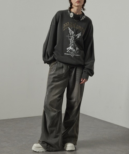 Alfred Alex(アルフレッドアレックス)の「【Alfred Alex】ヴィンテージ加工ピグメント アソートグラフィックオーバーサイズスウェット(スウェット・メンズ・ダークブラウン/ブラック系/ワイン/ブラック/ブルー/ブラック系2・L/M)」の7枚目の写真