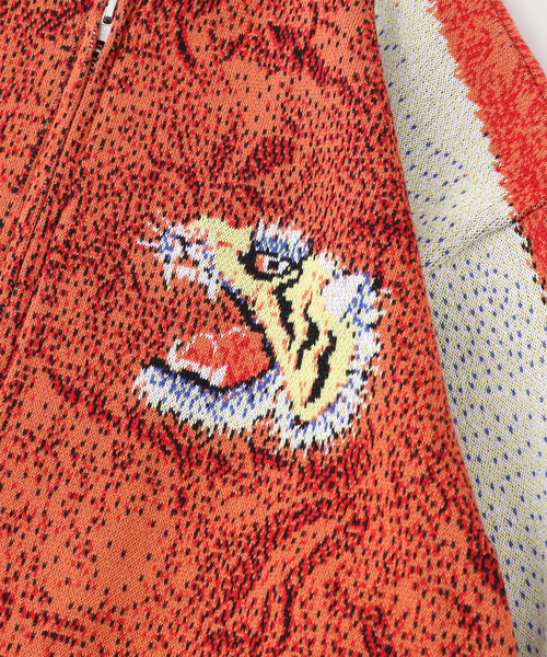 WISM(ウィズム)の「TOLQ / トルク Knit Souvenir Jacket(その他アウター・メンズ・レッド・3/2)」の3枚目の写真