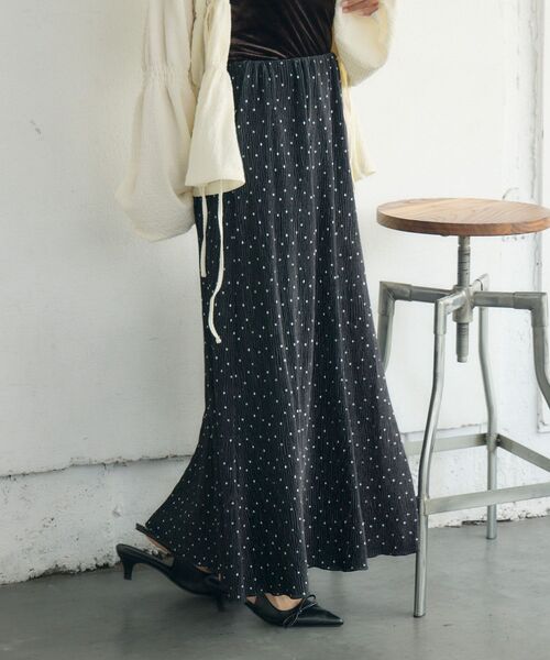 RETRO GIRL(レトロガール)の「ベロア細プリーツSK(スカート・レディース・ブラック/ブラウン/レオパード/ブラック系その他4・FREE)」の18枚目の写真