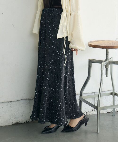 RETRO GIRL(レトロガール)の「ベロア細プリーツSK(スカート・レディース・ブラック/ブラウン/レオパード/ブラック系その他4・FREE)」の20枚目の写真