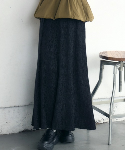 RETRO GIRL(レトロガール)の「ベロア細プリーツSK(スカート・レディース・ブラック/ブラウン/レオパード/ブラック系その他4・FREE)」の1枚目の写真