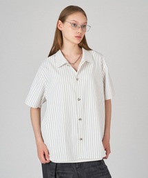 ONCILY（オンシェリー）の「半袖シャツ（シャツ/ブラウス）」