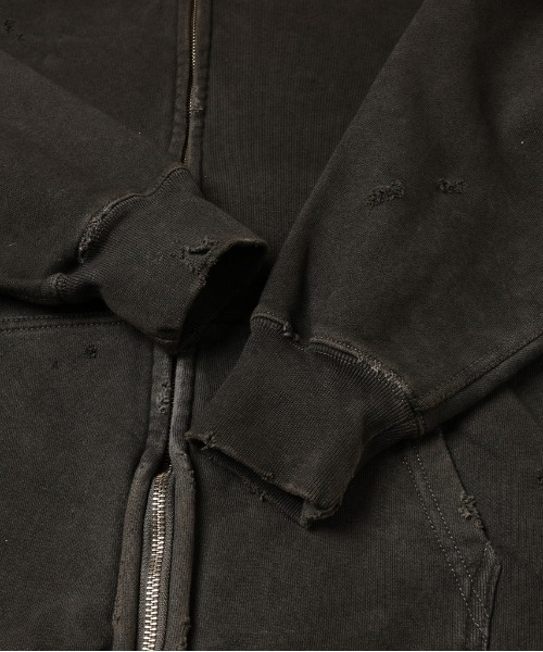 Jieda(ジエダ)の「DAMAGE PATCH ZIP HOODIE(パーカー・メンズ・ブラック/ブラウン・1/2)」の14枚目の写真