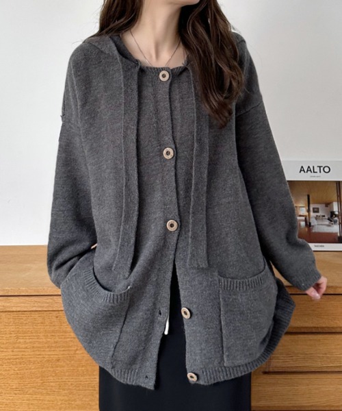 Eclat one（エクラワン）の「【Eclat one】ポケット付き ドロップショルダー カーディガン パーカー（パーカー・レディース・グレー/ブラウン/アイボリー・FREE）」の4枚目の写真