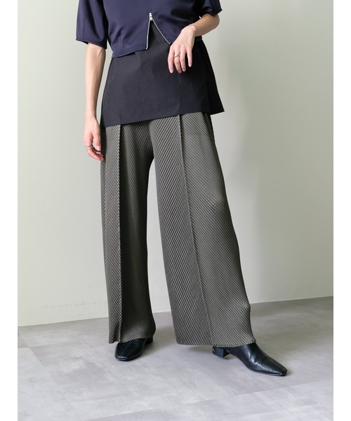 DOLLUPOOPS(ドールアップウップス)の「ヘリンボーンプリーツイージーパンツ(その他パンツ・レディース・カーキ/ブラック・38)」の16枚目の写真