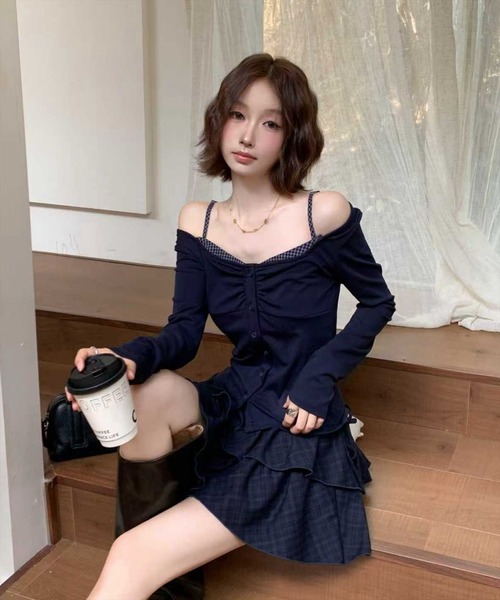 STAY MOTION（ステイモーション）の「【WEB限定】レイヤード風カットソー長袖トップス［韓国ファッション カジュアル］（Tシャツ/カットソー・レディース・ネイビー/ブラウン/チャコールグレー・F）」の14枚目の写真