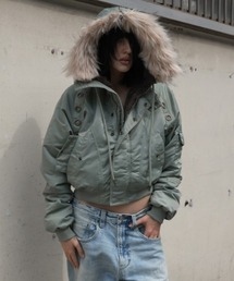 オリーブ色 MA-1ジャケット ファー付き レディースのMA-1（グリーン・カーキ/緑色系・フードあり