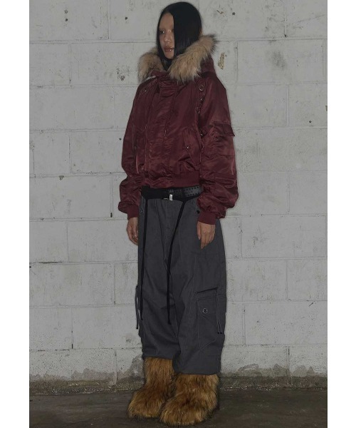 FANCY CLUB（ファンシークラブ）の「A'GEM/9 × .kom 『FANCY CLUB/ファンシークラブ』 EYELET FUR MA-1/アイレット ファー MA-1（MA-1・レディース・ボルドー/ブラック・FREE）」の15枚目の写真