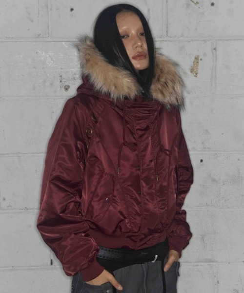 FANCY CLUB（ファンシークラブ）の「A'GEM/9 × .kom 『FANCY CLUB/ファンシークラブ』 EYELET FUR MA-1/アイレット ファー MA-1（MA-1・レディース・ボルドー/ブラック・FREE）」の12枚目の写真