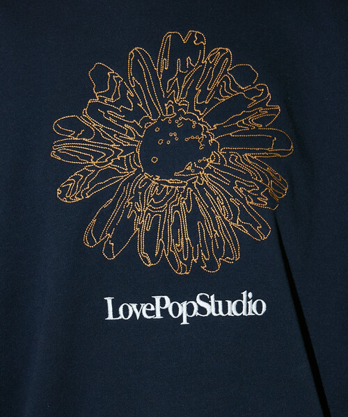 PUBLUX(パブリュクス)の「PUBLUX/パブリュクス LOVE POP STUDIO FLOWER EMBROIDERY SWEAT(限定展開)(スウェット・メンズ・ライトグレー/ネイビー/ブラック・SMALL/MEDIUM/LARGE)」の12枚目の写真