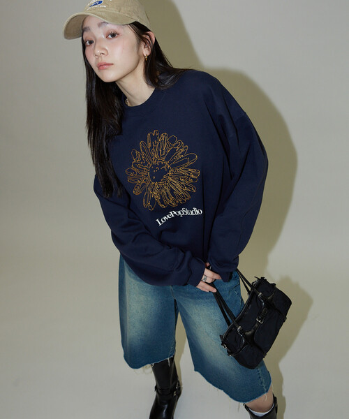 PUBLUX(パブリュクス)の「PUBLUX/パブリュクス LOVE POP STUDIO FLOWER EMBROIDERY SWEAT(限定展開)(スウェット・メンズ・ライトグレー/ネイビー/ブラック・SMALL/MEDIUM/LARGE)」の22枚目の写真