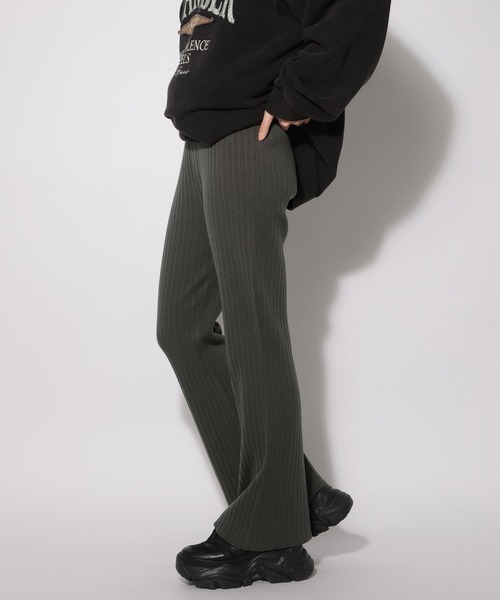 PAGEBOY（ページボーイ）の「ニットフレアパンツ（その他パンツ・レディース・ブラック/グレー・FREE）」の2枚目の写真