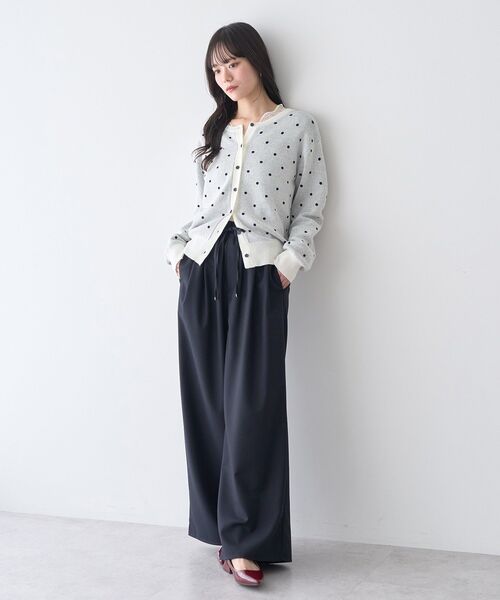 earth music&ecology（アースミュージックアンドエコロジー）の「ゆるとろパンツ（その他パンツ・レディース・ブラウン/グレイッシュベージュ/ブラック・F）」の19枚目の写真