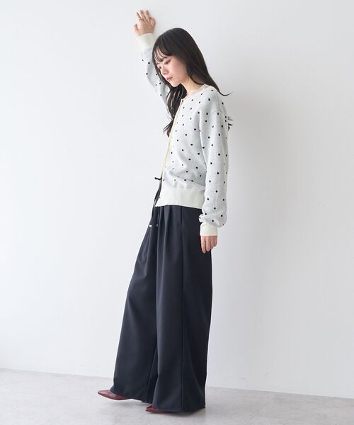 earth music&ecology（アースミュージックアンドエコロジー）の「ゆるとろパンツ（その他パンツ・レディース・ブラウン/グレイッシュベージュ/ブラック・F）」の20枚目の写真