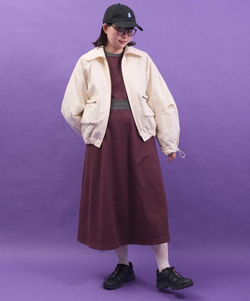 I am I in fact...(アイアムアイインファクト)の「EVO DOWN W ZIP ブルゾン(ダウンジャケット/コート・レディース・ベージュ/スミクロ/オフホワイト・FREE)」の16枚目の写真