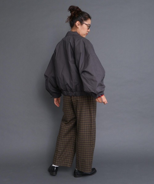 I am I in fact...(アイアムアイインファクト)の「EVO DOWN W ZIP ブルゾン(ダウンジャケット/コート・レディース・ベージュ/スミクロ/オフホワイト・FREE)」の22枚目の写真