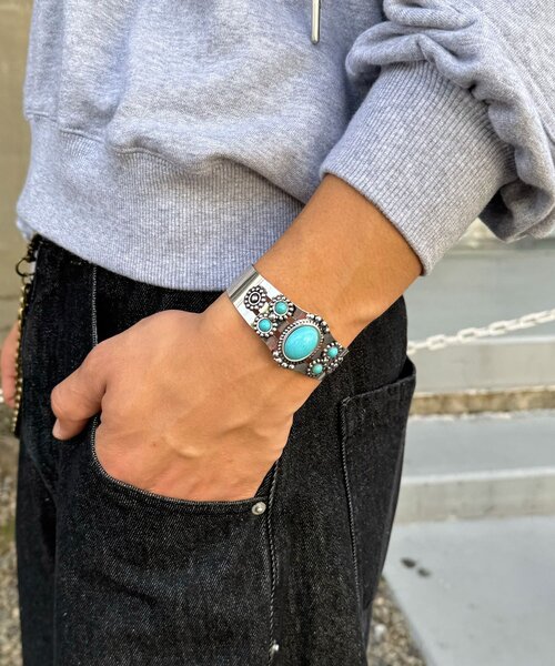 CIAOPANIC(チャオパニック)の「ターコイズバングル(ブレスレット・メンズ・シルバー・FREE)」の1枚目の写真
