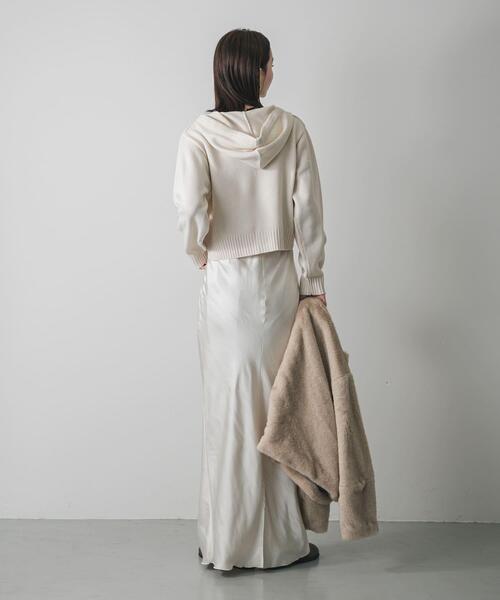 SENSE OF PLACE by URBAN RESEARCH（センスオブプレイスバイアーバンリサーチ）の「コンパクトフーディセーター（ニット/セーター・レディース・アイボリー/チャコールグレー/レッド・ONE）」の10枚目の写真