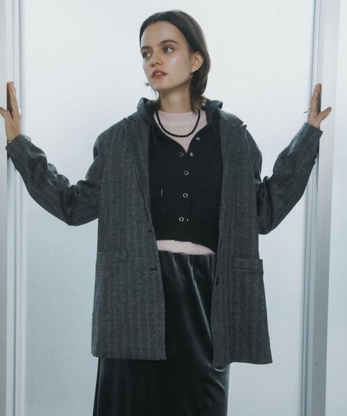 SENSE OF PLACE by URBAN RESEARCH（センスオブプレイスバイアーバンリサーチ）の「コンパクトフーディセーター（ニット/セーター・レディース・アイボリー/チャコールグレー/レッド・ONE）」の19枚目の写真