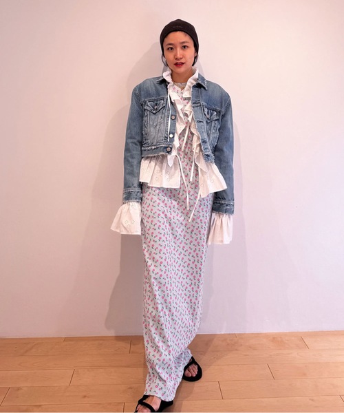 HOLIDAY(ホリデイ)の「SUPER RIB PADDED SHOULDER L/S DRESS (FLOWER) スーパーリブパディッドショルダーロングスリーブドレス (フラワー)(ワンピース・レディース・ブルー/チャコールグレー・ONE SIZE)」の6枚目の写真