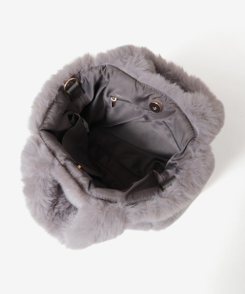 Honeys（ハニーズ）の「チェーン付ファーバッグ（ハンドバッグ・レディース・ベージュ/アイボリー/グレー・FREE）」の17枚目の写真