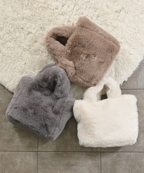 Honeys（ハニーズ）の「チェーン付ファーバッグ（ハンドバッグ・レディース・ベージュ/アイボリー/グレー・FREE）」の21枚目の写真