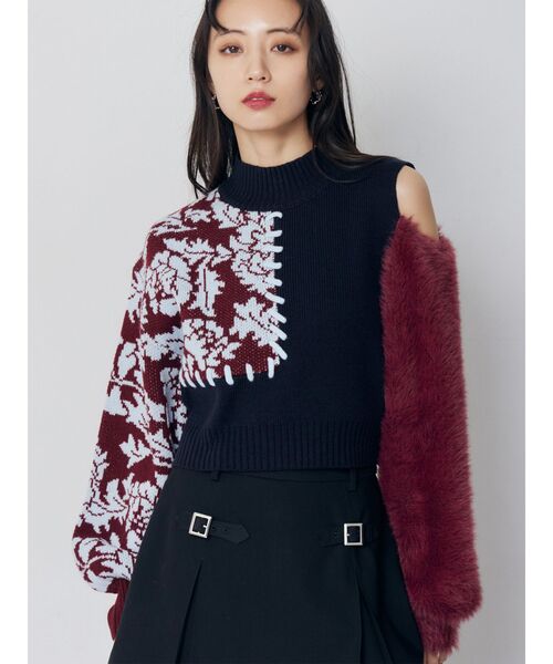 MURUA（ムルーア）の「ショルダーフラワーシャギーニット（ニット/セーター・レディース・ブラック/アイボリー/ネイビー/ブラウン・FREE）」の4枚目の写真