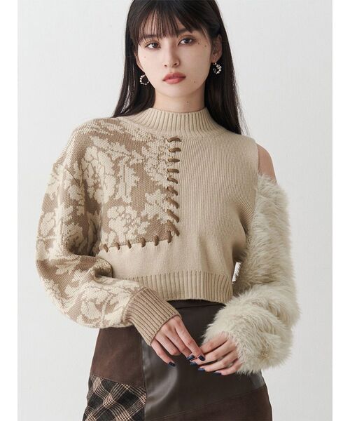 MURUA（ムルーア）の「ショルダーフラワーシャギーニット（ニット/セーター・レディース・ブラック/アイボリー/ネイビー/ブラウン・FREE）」の2枚目の写真