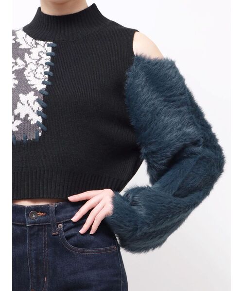 MURUA（ムルーア）の「ショルダーフラワーシャギーニット（ニット/セーター・レディース・ブラック/アイボリー/ネイビー/ブラウン・FREE）」の6枚目の写真