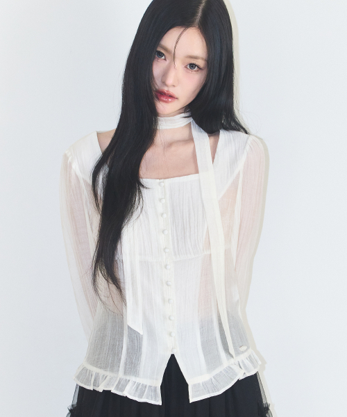 ILLIGO(イリゴ)の「リボンタイスクエアネックロングブラウスクリーム(シャツ/ブラウス・レディース・その他・SMALL/MEDIUM)」の1枚目の写真