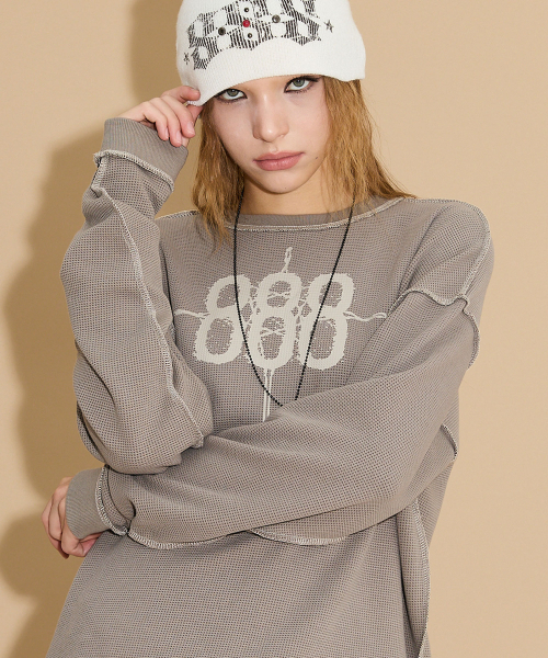 HOODHOOD(フッドフッド)の「888ワッフルロングスリーブTシャツグレーグレーベージュ(Tシャツ/カットソー・レディース・その他・1/2)」の2枚目の写真