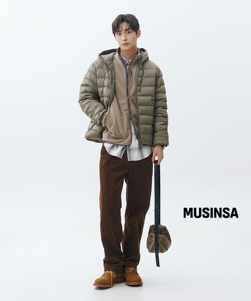 MUSINSA STANDARD（ムシンサスタンダード）の「[シティレジャー] ストラクチャードポーラフリースハイネックジャケット [マッドベージュ]（その他アウター・メンズ・その他・X-LARGE/XX-LARGE/LARGE/MEDIUM）」の9枚目の写真